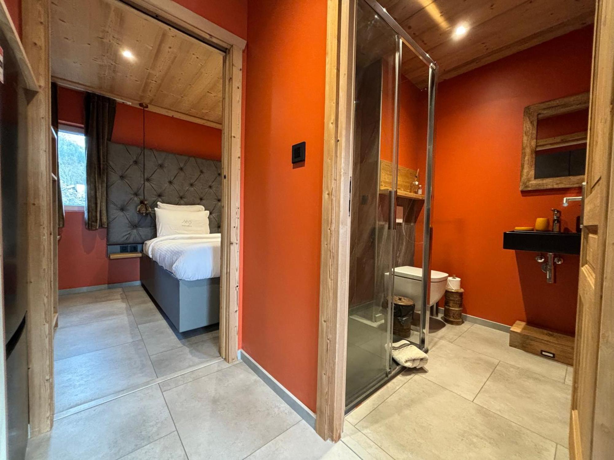 Les Secrets - & Appartement