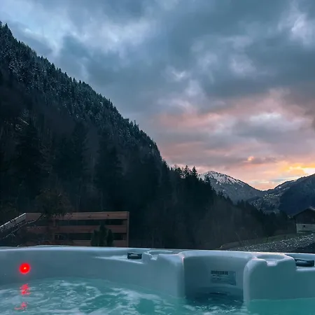 Les Secrets - Suites & Apartments Montriond Extérieur photo